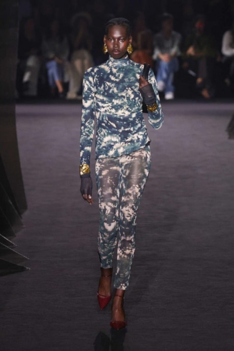 Коллекция Simorra Winter Ready-To-Wear Весна-Лето 2025 Коллекция Simorra Winter Ready-To-Wear Весна-Лето 2025