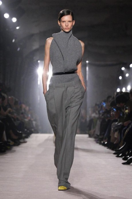 Коллекция Victoria Beckham Ready-To-Wear Осень-Зима 2025-2026 Коллекция Victoria Beckham Ready-To-Wear Осень-Зима 2025-2026