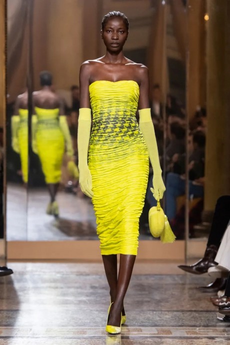 Коллекция Ermanno Scervino Ready-To-Wear Осень-Зима 2023 Коллекция Ermanno Scervino Ready-To-Wear Осень-Зима 2023