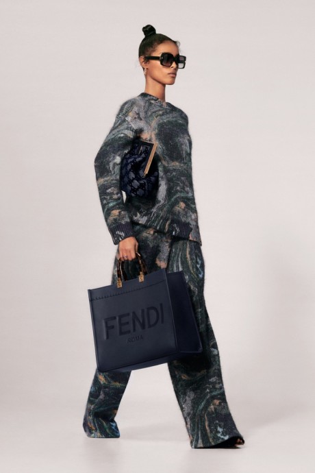 Коллекция Fendi Resort Весна-Лето 2022