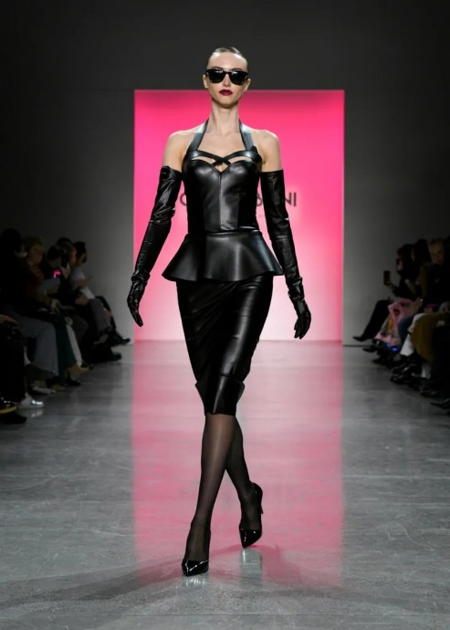 Коллекция Chiara Boni La Petite Robe Ready-To-Wear Осень-Зима 2023