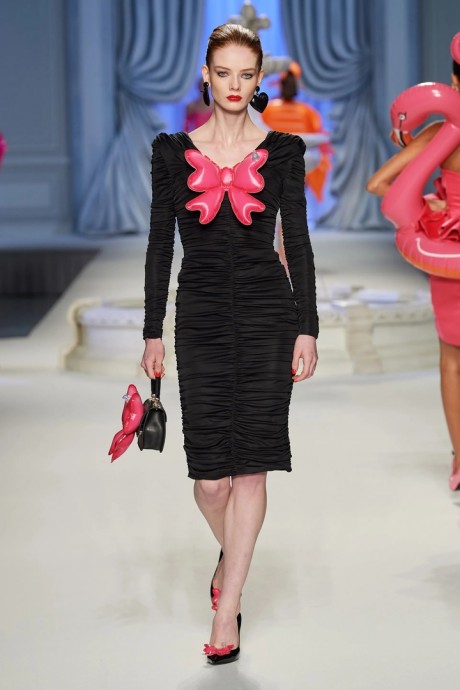 Коллекция Moschino Ready-To-Wear Весна-Лето 2023