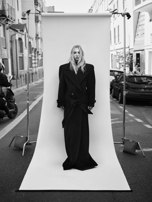 Лила Мосс (Lila Moss), дочь культовой модели Кейт Мосс, в фотосессии для журнала Vogue Korea (2023) Лила Мосс (Lila Moss), дочь культовой модели Кейт Мосс, в фотосессии для журнала Vogue Korea (2023)