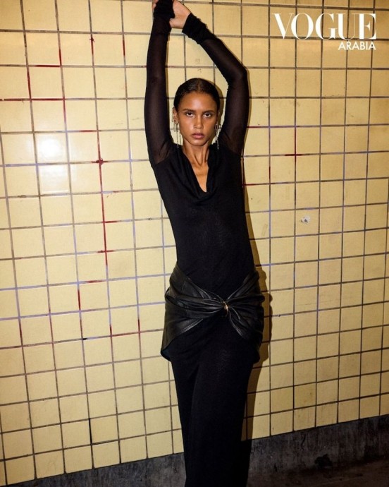 Malaika Holmen в съёмке 'Modern Lady' от David Roemer для Vogue Arabia за сентябрь 2024 Malaika Holmen в съёмке 'Modern Lady' от David Roemer для Vogue Arabia за сентябрь 2024