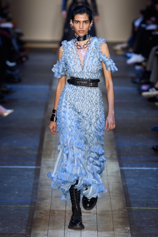 Alexander McQueen Fall-Winter 2019 Alexander McQueen Fall-Winter 2019