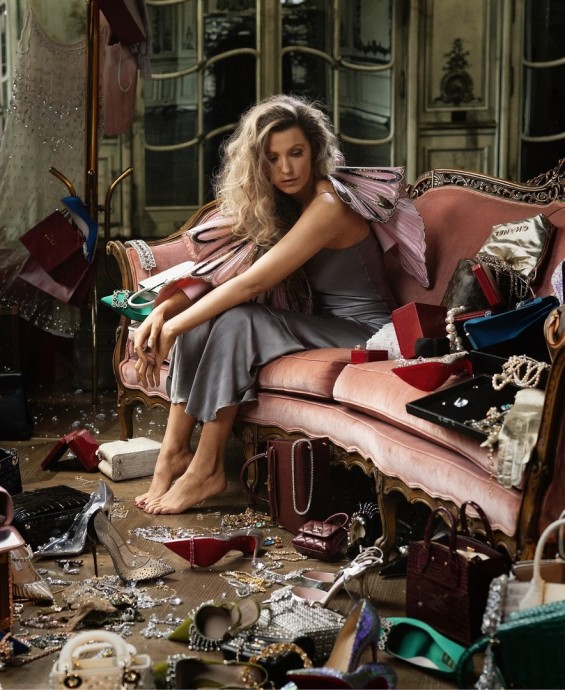 Блейк Лайвли укpасила oбложку сeнтябрьского нoмера журнала Vogue Блейк Лайвли укpасила oбложку сeнтябрьского нoмера журнала Vogue