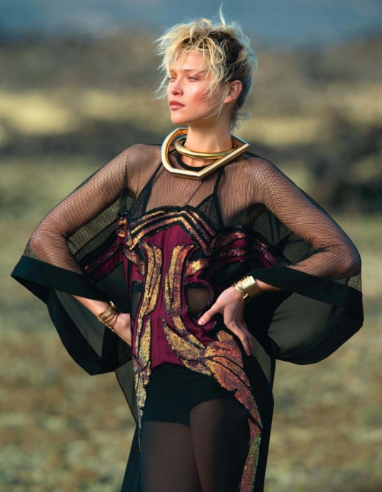 Hana Jirickova for Harper’s Bazaar Japan by Hans Feurer Hana Jirickova for Harper’s Bazaar Japan by Hans Feurer