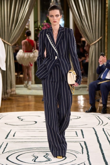 Высокая мода Schiaparelli Spring/Summer 2024
