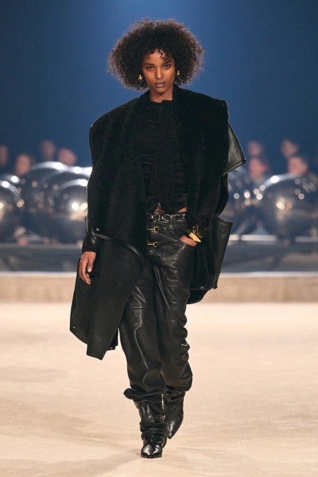 Коллекция Isabel Marant Fall 2024 Ready-to-Wear