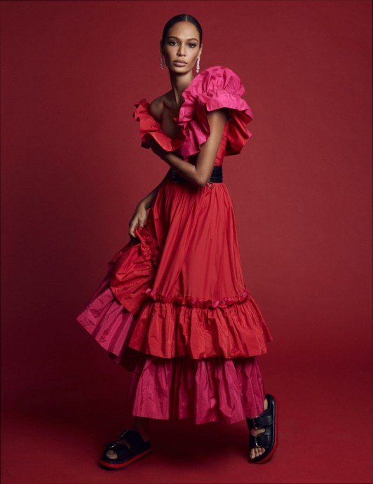 Джоан Смоллс (Joan Smalls) украсила страницы Harper’s Bazaar Spain