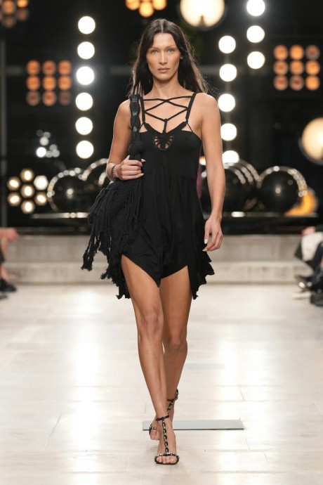 Коллекция Isabel Marant Ready-To-Wear Весна-Лето 2023 Коллекция Isabel Marant Ready-To-Wear Весна-Лето 2023