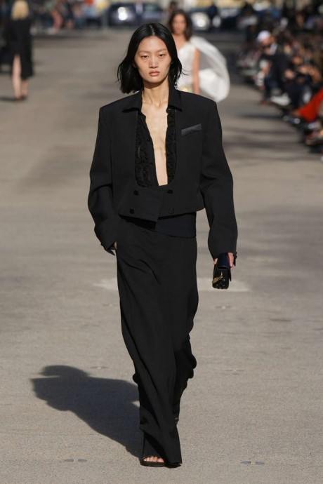 Коллекция Stella Mccartney Ready-To-Wear Весна-Лето 2024 Коллекция Stella Mccartney Ready-To-Wear Весна-Лето 2024