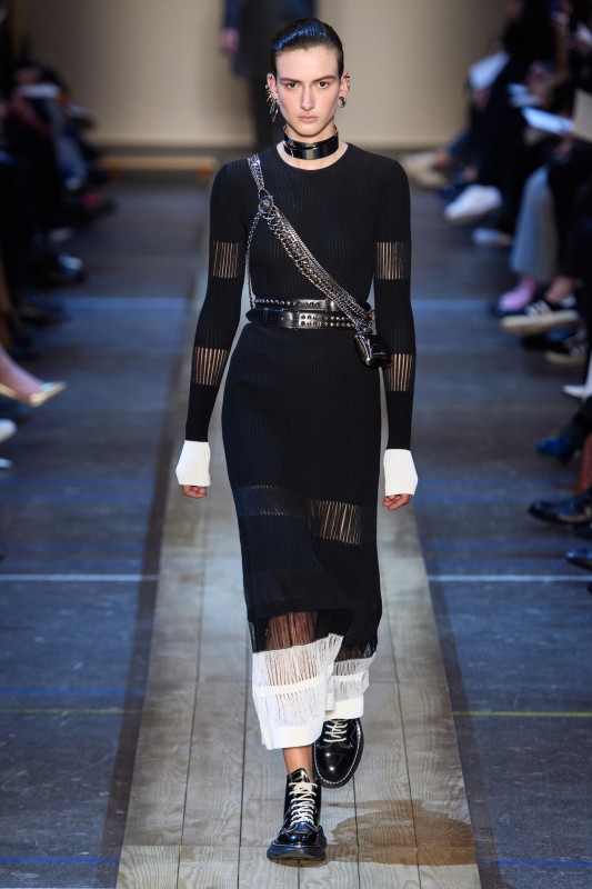 Alexander McQueen Fall-Winter 2019 Alexander McQueen Fall-Winter 2019