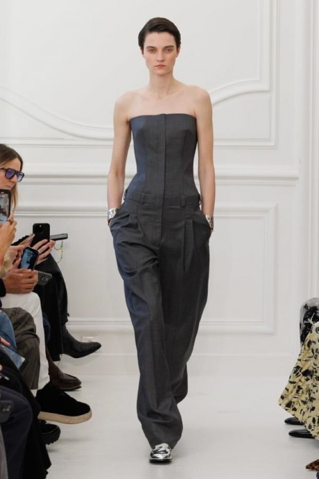 Коллекция Givenchy Ready-To-Wear Осень-Зима 2025-2026 Коллекция Givenchy Ready-To-Wear Осень-Зима 2025-2026