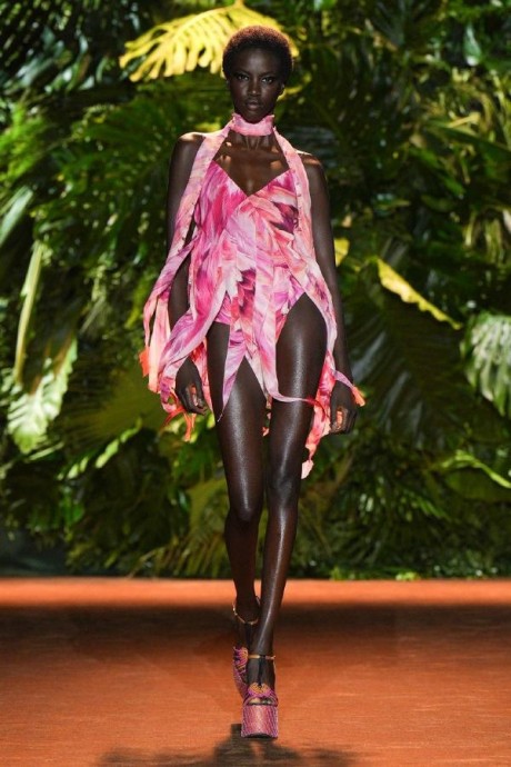 Коллекция Max Mara Ready-To-Wear Весна-Лето 2024