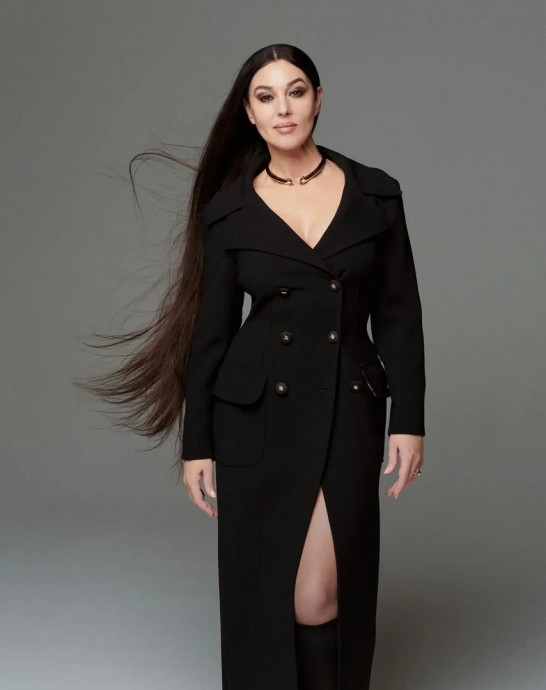 Моника Беллуччи (Monica Bellucci) в фотосессии для журнала Harper’s Bazaar Russia Моника Беллуччи (Monica Bellucci) в фотосессии для журнала Harper’s Bazaar Russia