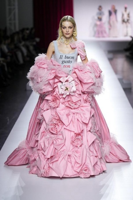 Коллекция Moschino Ready-To-Wear Весна-Лето 2024