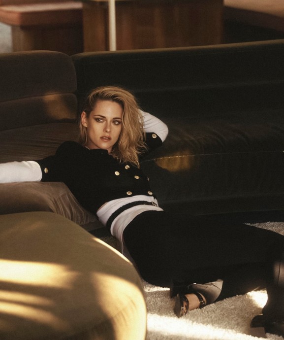 Кристен Стюарт (Kristen Stewart) в фотосессии для журнала Vogue Australia Кристен Стюарт (Kristen Stewart) в фотосессии для журнала Vogue Australia