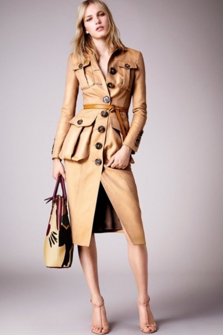 Модели коллекции Burberry resort