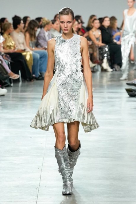 Коллекция Rabanne Ready-To-Wear Весна-Лето 2025