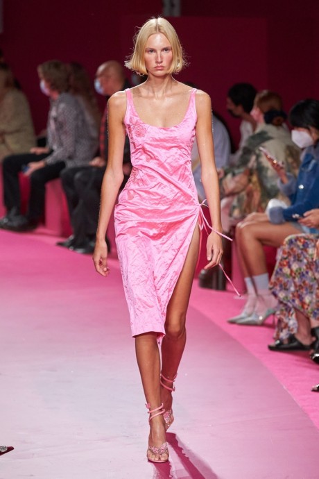 Коллекция Blumarine Ready-To-Wear Весна-Лето 2022