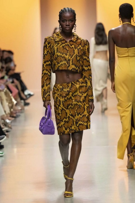 Коллекция Georges Hobeika Ready-To-Wear Весна-Лето 2025 Коллекция Georges Hobeika Ready-To-Wear Весна-Лето 2025