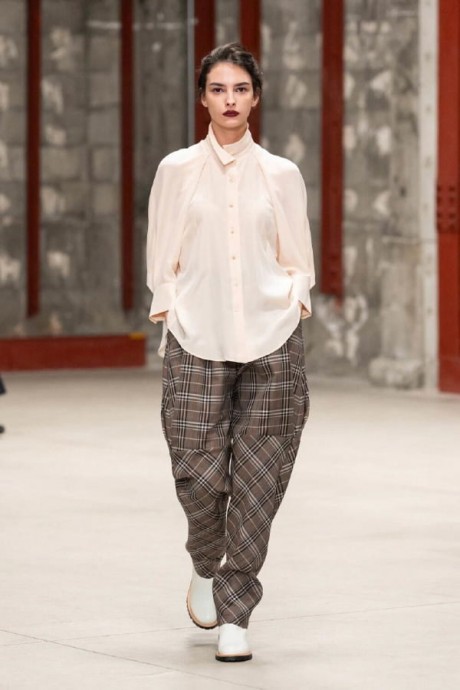 Коллекция Support Surface Ready-To-Wear Осень-Зима 2025-2026