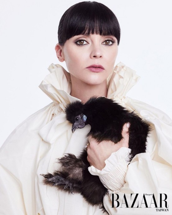 Кристина Риччи (Christina Ricci) в фотосессии для журнала Harper’s Bazaar Taiwan (2023)