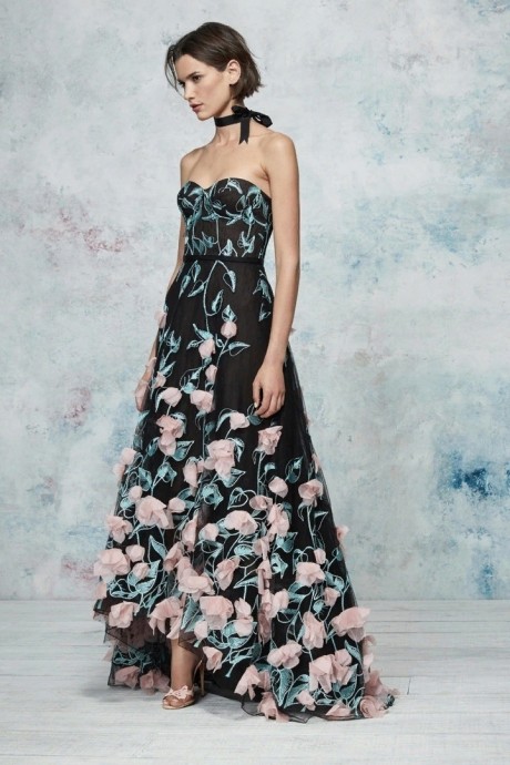 Модели коллекции Marchesa Notte