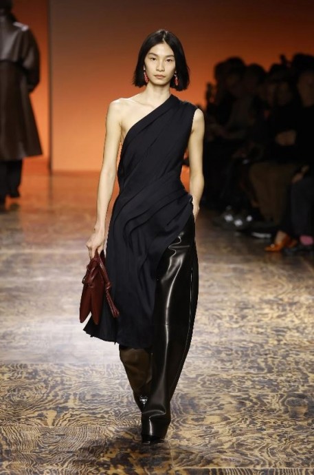 Коллекция Bottega Veneta Men & Women Fall/Winter 2024 Milan Коллекция Bottega Veneta Men & Women Fall/Winter 2024 Milan