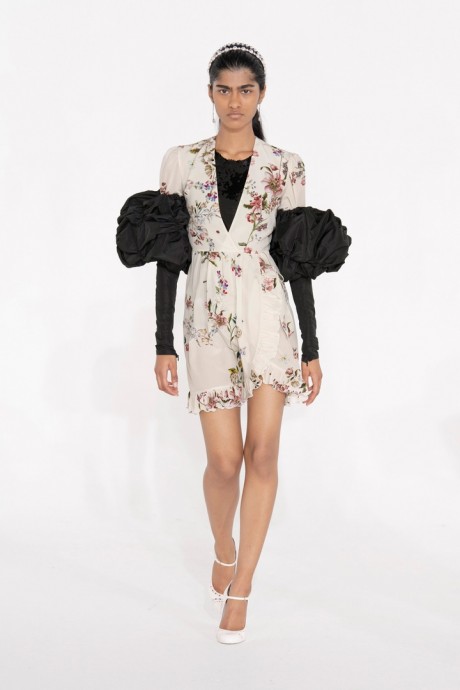 Коллекция Giambattista Valli Ready-To-Wear Осень-Зима 2021/2022