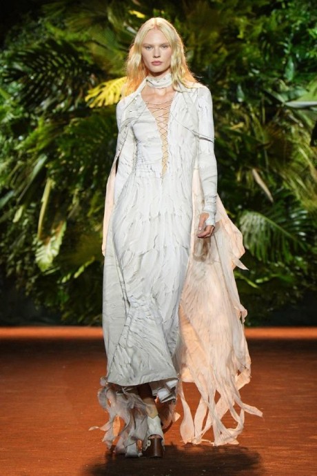 Коллекция Roberto Cavalli Ready-To-Wear Весна-Лето 2024 Коллекция Roberto Cavalli Ready-To-Wear Весна-Лето 2024
