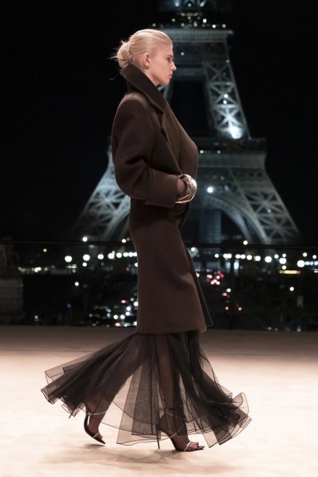 Коллекция Saint Laurent Ready-To-Wear Осень-Зима 2022/2023 Коллекция Saint Laurent Ready-To-Wear Осень-Зима 2022/2023