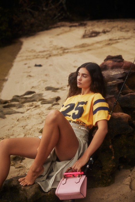Холли Браун (Holly Brown) украсила страницы L’Officiel Singapore Холли Браун (Holly Brown) украсила страницы L’Officiel Singapore
