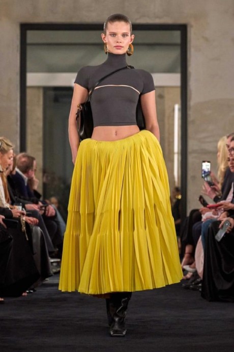 Коллекция Alaïa Ready-To-Wear Осень-Зима 2025-2026