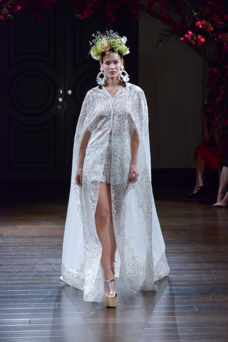 Модели коллекции Naeem Khan