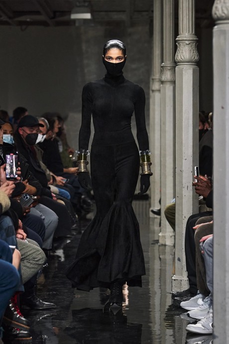 Коллекция Alaïa Ready-To-Wear Осень-Зима 2022/2023