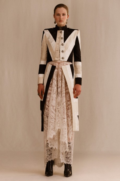 Alexander McQueen Resort