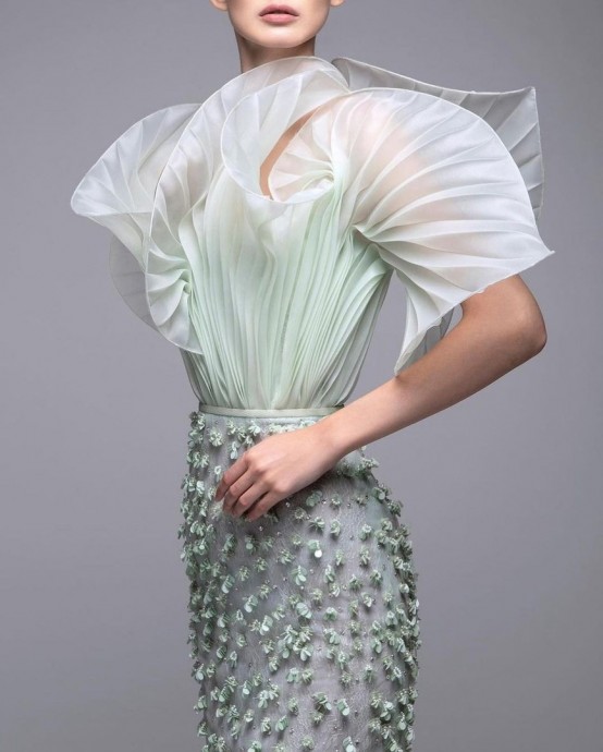 Для вас сегодня подборка великолепных дизайнерских платьев от Sara Mrad