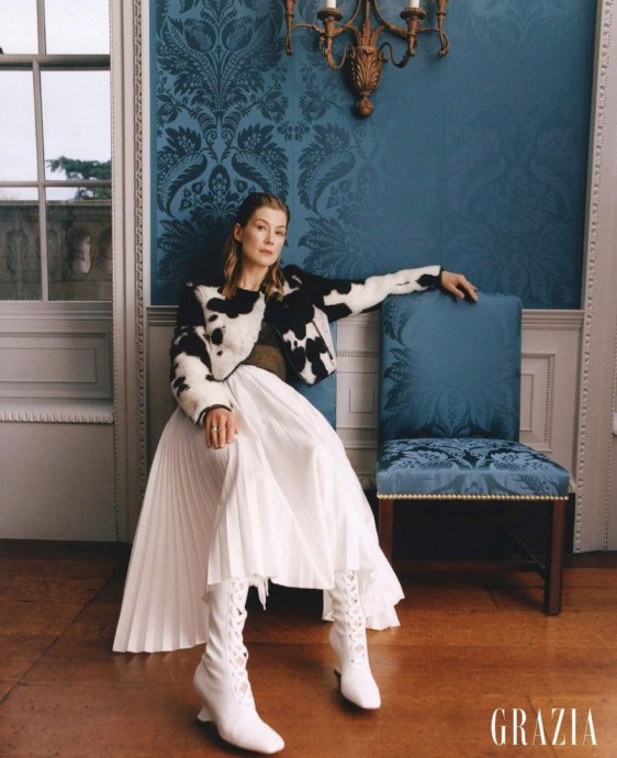 Розамунд Пайк (Rosamund Pike) в фотосессии для журнала Grazia Розамунд Пайк (Rosamund Pike) в фотосессии для журнала Grazia