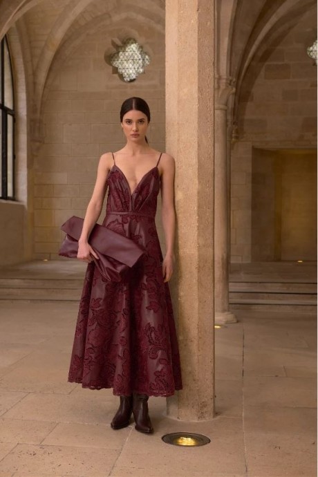 Коллекция Johanna Ortiz Ready-To-Wear Fall/Winter 2024 Paris Коллекция Johanna Ortiz Ready-To-Wear Fall/Winter 2024 Paris