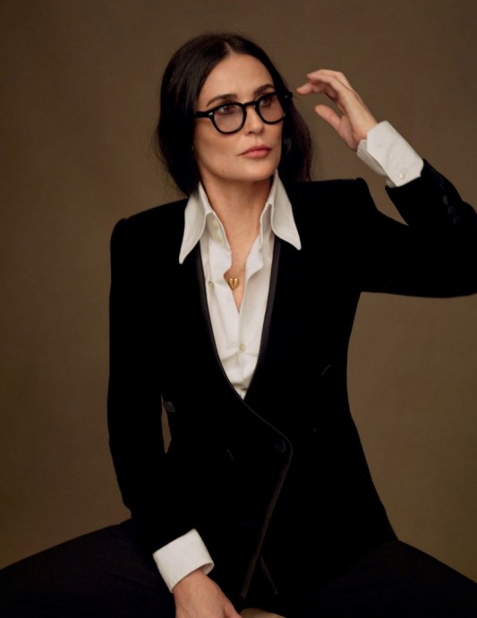 Деми Мур (Demi Moore) в фотосессии для журнала Vogue Spain