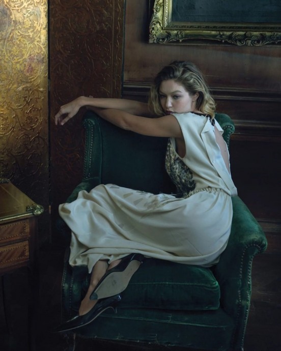 Джиджи Хадид (Gigi Hadid) в фотосессии для журнала Vogue (2025) Джиджи Хадид (Gigi Hadid) в фотосессии для журнала Vogue (2025)