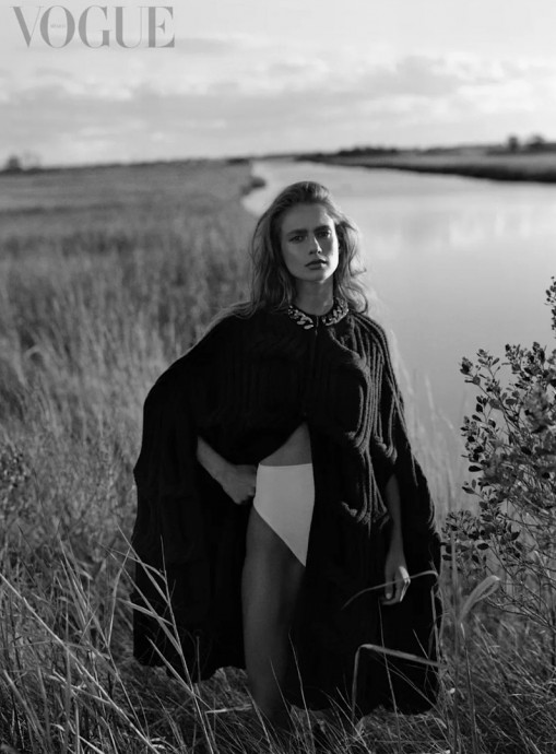 Мария Клауманн (Maria Klaumann) в фотосессии для журнала Vogue Mexico (2025) Мария Клауманн (Maria Klaumann) в фотосессии для журнала Vogue Mexico (2025)