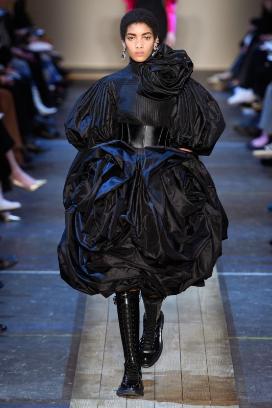 Alexander McQueen Fall-Winter 2019 Alexander McQueen Fall-Winter 2019