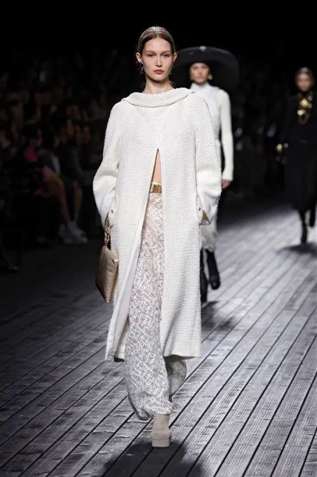 Коллекция Chanel Ready To Wear Fall Winter 2024 Paris Коллекция Chanel Ready To Wear Fall Winter 2024 Paris
