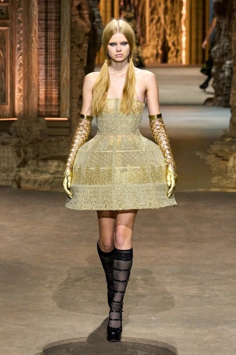 Коллекция Christian Dior Ready-To-Wear Весна-Лето 2023 Коллекция Christian Dior Ready-To-Wear Весна-Лето 2023