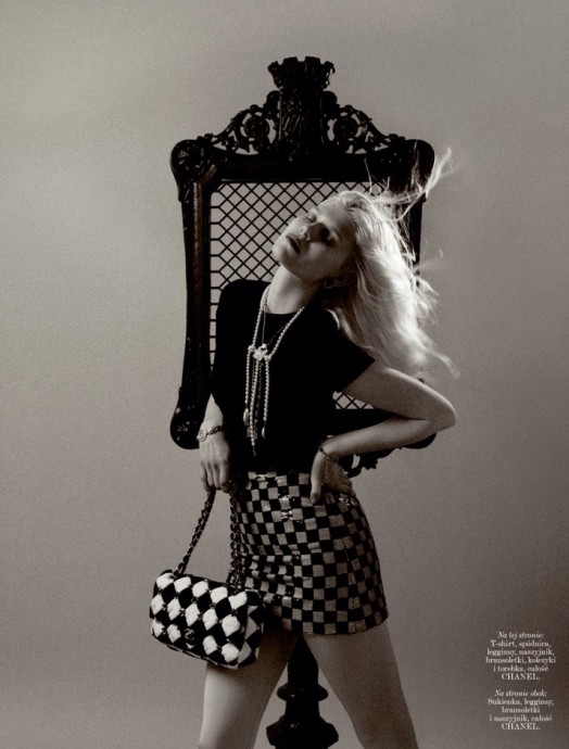 Модель Ола Рудницка (Ola Rudnicka) украсила обложку июньского Vogue Poland