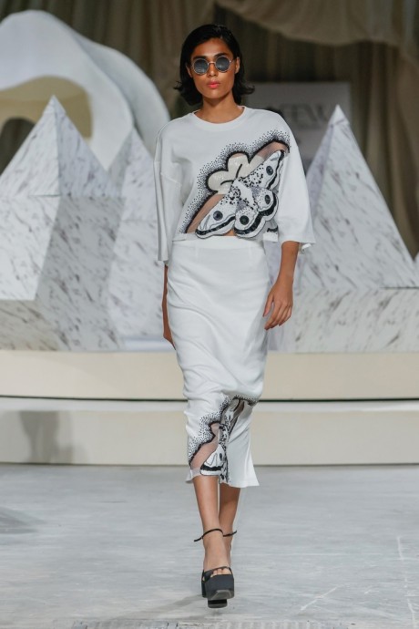 Высокая мода Rahul Mishra Fall-Winter 2024/25 RTW Collection Высокая мода Rahul Mishra Fall-Winter 2024/25 RTW Collection