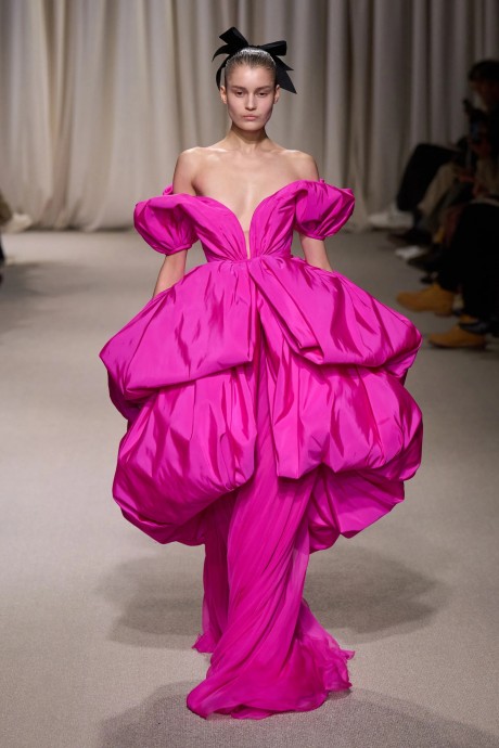 Коллекция Giambattista Valli Spring 2024 Couture